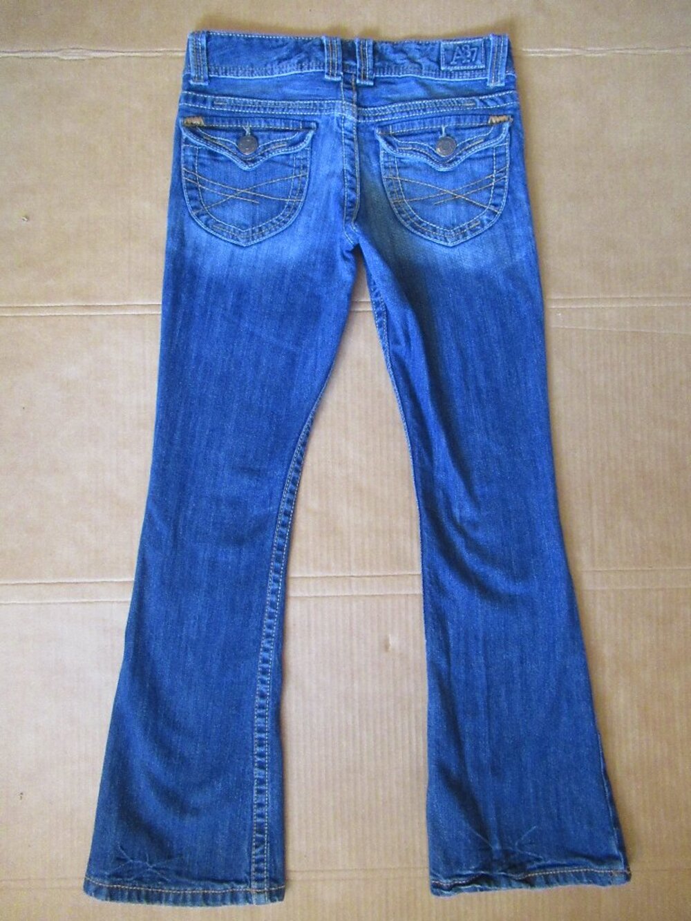 Aeropostale Medium Wash Low Rise Flare Jeans | Size 5/6 Regular - Picture 3 of 11
